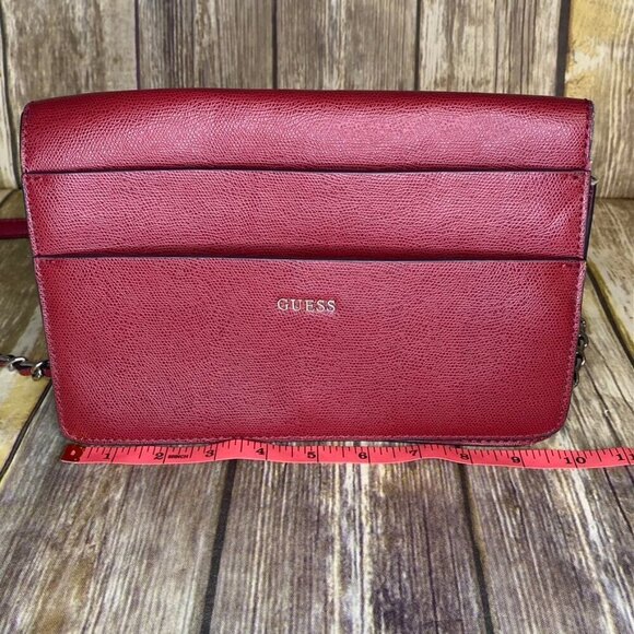 GUESS Burgundy Crossbody with Chain Detail Strap, used w/ minor flaws on edges - Picture 11 of 13
